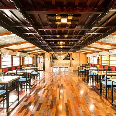 Anna Luxury Houseboat