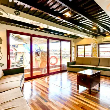Anna Luxury Houseboat