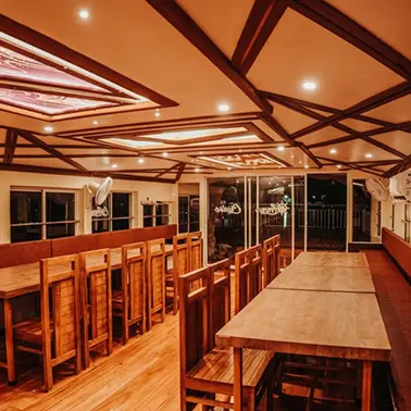 Anna Luxury Houseboat